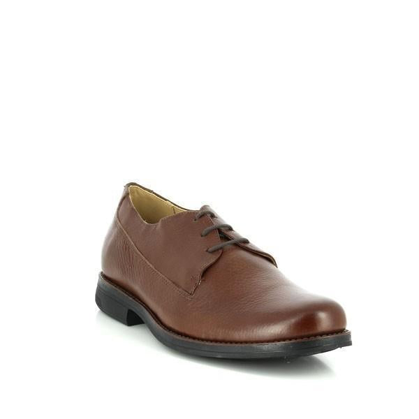 An angled view of the Anatomic Klein Pinhao Brown Oxford Shoes, showcasing both the side and front of the shoe. This perspective highlights the smooth, burnished brown leather upper and the classic Oxford design. The elegant round toe shape and finely detailed stitching are visible. The flexible, non-slip sole with Anatomic Gel Technology® is partially visible, emphasizing the shoe's comfort and durability.
