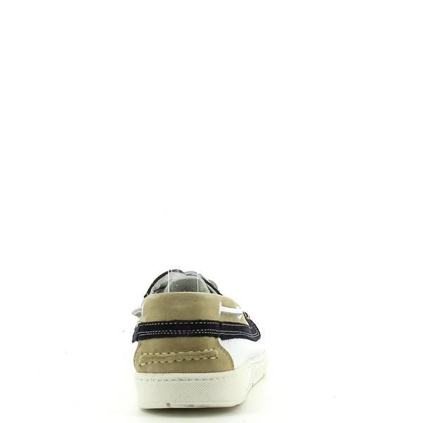 A view from the back of the shoe, emphasizing the clean stitching and the smooth leather finish. The 2 cm heel is visible, adding a slight elevation while maintaining comfort.