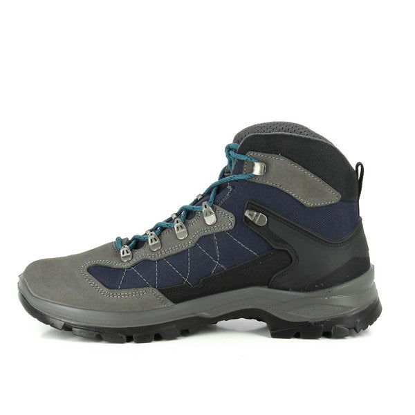 The internal side view focuses on the leather lining, which provides both comfort and breathability. The smooth finish of the interior is visible, offering a soft, moisture-wicking environment for your feet. Grisport's commitment to quality craftsmanship is reflected in the attention to detail, from the soft lining to the snug fit that enhances comfort during long periods of wear.