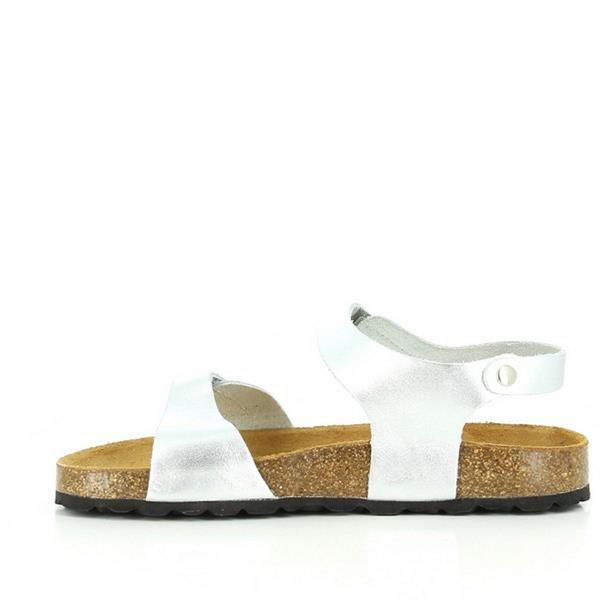 Peek inside Plakton's 110037 Silver Kids Slingback Sandals to reveal the plush comfort of the bio contoured lining. Made from soft leather, the lining ensures a gentle feel against your child's skin, while providing support and breathability. The attention to detail in the craftsmanship is evident, promising a luxurious experience with every step.