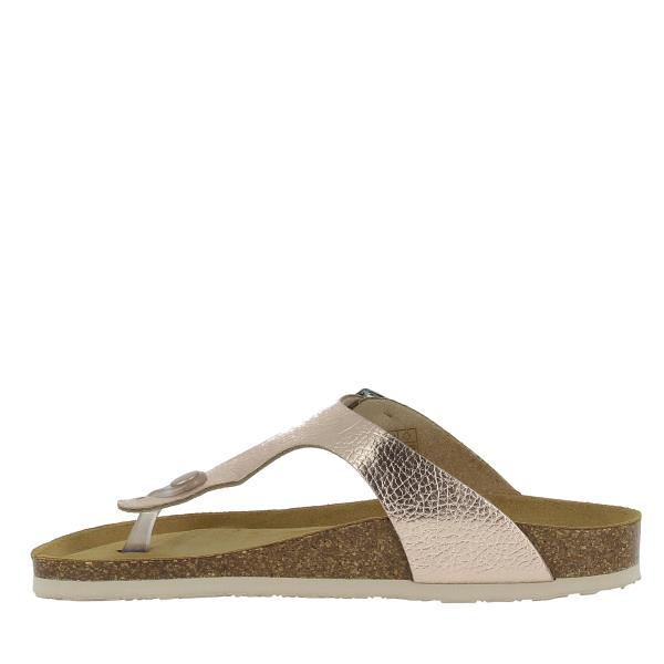 Explore the interior craftsmanship of Plakton's 181671 Metallic Pink Thong Sandals, featuring plush leather lining and memory cushion technology, ensuring luxurious comfort and support throughout the day.