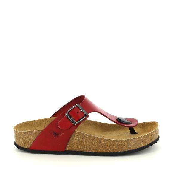 Capture the sleek profile of Plakton's 341671 Red Thong Sandals, showcasing its premium leather upper and cork sole.