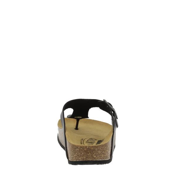 Display the refined simplicity of Plakton's 341671 Black Thong Sandals, featuring a rounded toe shape and expert craftsmanship from Spain, ideal for versatile styling.