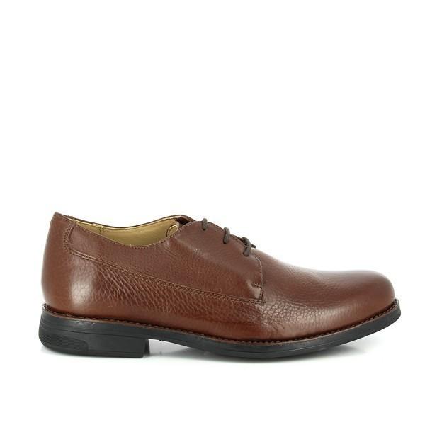 A side view of the Anatomic Klein Pinhao Brown Oxford Shoes. The image highlights the rich, brown full-grain leather upper with a smooth, burnished finish, showcasing its elegant and sophisticated appearance. The round toe shape and classic Oxford design are prominently displayed. The soft leather lining and finely crafted stitching are visible, emphasizing the handcrafted quality. 