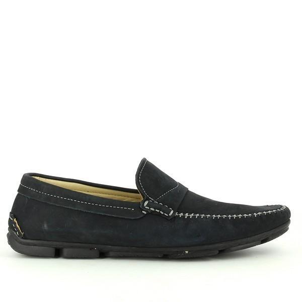 A close-up view of the Anatomic Olinda Navy Driver Shoes, showcasing the sleek, rounded toe and smooth navy leather upper. The elegant stitching and minimalistic design highlight the craftsmanship.