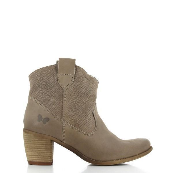 A clean side view of the Felmini 7487 Taupe Ankle Boot highlighting its cowboy-inspired silhouette, smooth taupe leather upper, and 4cm heel. The rounded toe shape and durable sole are also visible, showcasing the boot's balance of elegance and functionality.