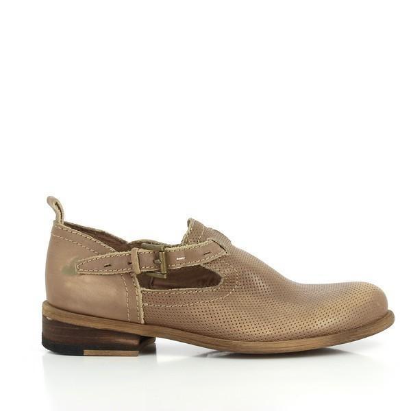 The natural beige leather of the Felmini 8253 shoes is prominently displayed, with a sleek and minimalist design that emphasizes the clean lines and round toe. The ankle strap adds a subtle touch of elegance and provides a secure fit.
