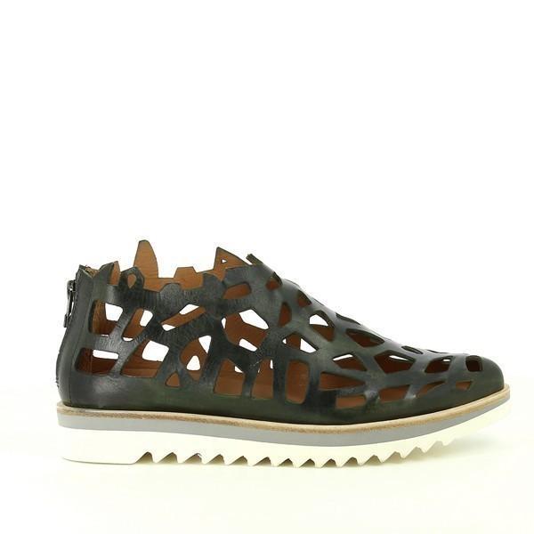 The Forte S15-6100 Khaki Sneakers feature a smooth leather upper with intricate laser-cut detailing that adds texture and visual interest. The synthetic sole contrasts subtly with the leather, giving the sneaker a modern, durable finish. The overall design is sleek and minimal, offering a chic look for everyday wear.