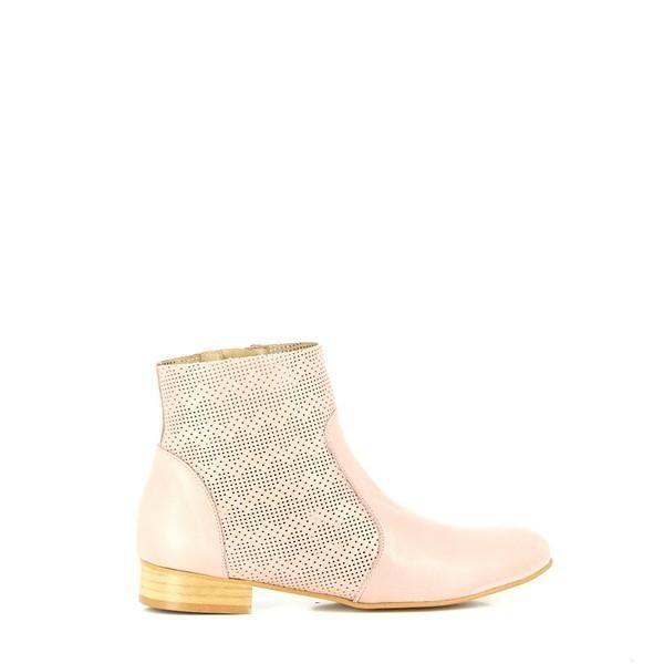A sleek profile of the Igualados 02439 Nude Ankle Boot, showcasing its soft leather upper with intricate die-cut detailing and a sturdy 2.5cm heel.