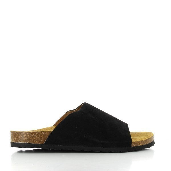 This angle captures the sleek profile of Plakton's 103036 Black Women's Slides. The smooth black leather upper shines elegantly under the light, while the rounded toe shape offers a classic and comfortable fit.