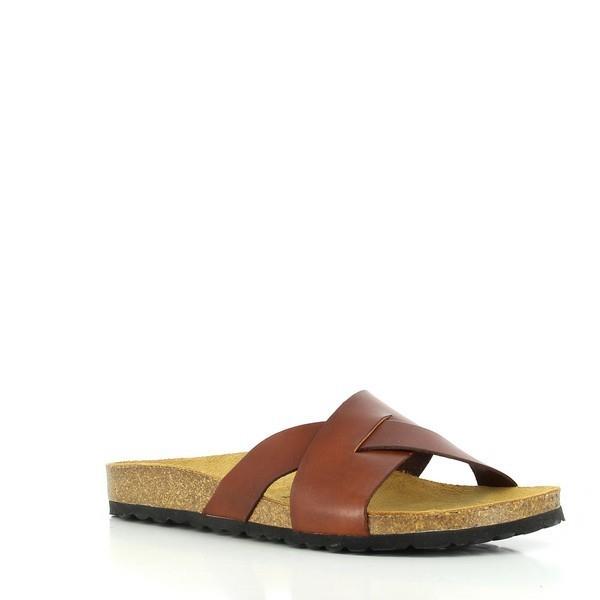 Captured from a dynamic angle, this image provides a unique perspective of the shoe's lateral side, accentuating its curves and contours.