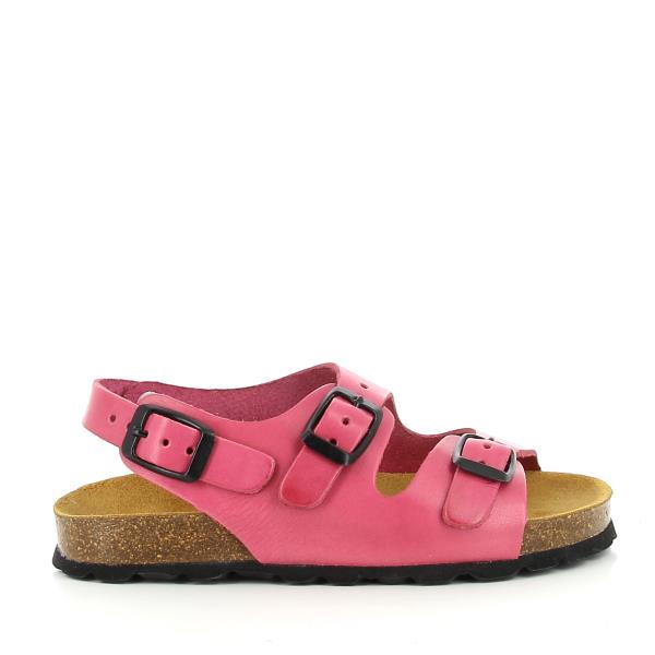 A side view of the Plakton 110046 Pink Slingback Kids Sandal. The sandal showcases its high-quality pink leather upper, adjustable buckle fastening strap, and cork sole. The round toe design is evident, highlighting the ample room for comfort.