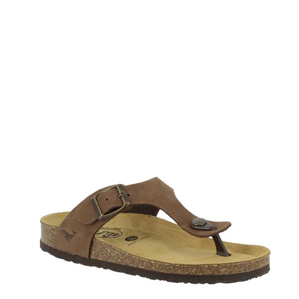 Showcase Plakton's 181671 Mocha Thong Sandals from a stylish angle, emphasizing the adjustable buckle detail and ergonomic design, perfect for all-day comfort and sophistication.