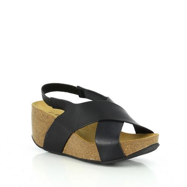 Highlight the sophisticated design of Plakton's 275027 Coal Cross-Strap Wedges, emphasizing the stylish cross-straps and the craftsmanship of the Spanish leather.