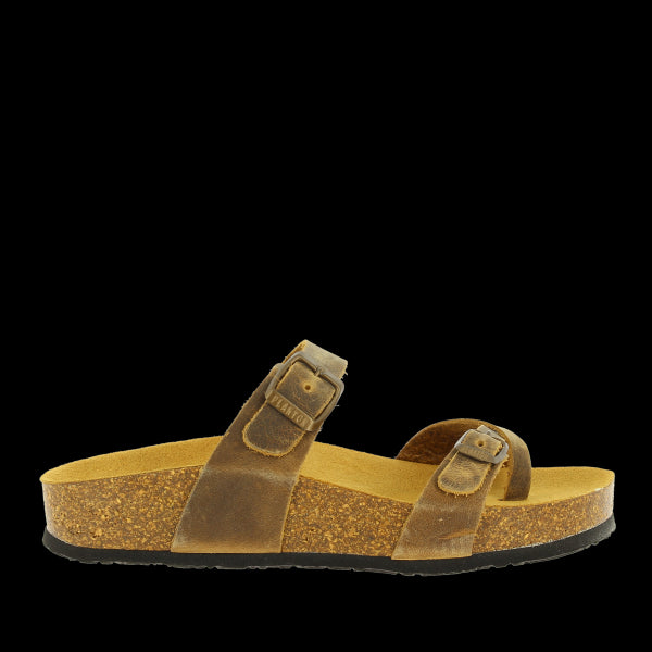 Discover the sleek side profile of Plakton's 341032 Beige Thong Sandals. Crafted from premium leather, these sandals feature a stylish toe loop and cross strap design, perfect for enhancing your summer look with elegance and comfort.