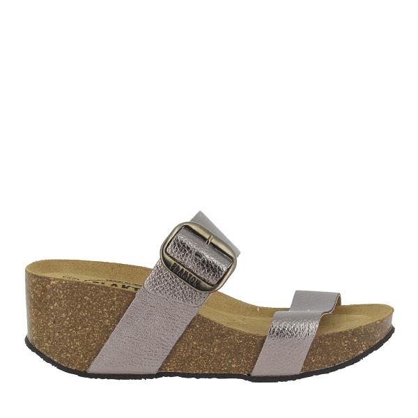A sleek side view of the Plakton 873004 Grey Wedges, showcasing the elegant grey leather upper and the 6.5 cm cork wedge heel. The adjustable straps and rounded toe design are prominently displayed.