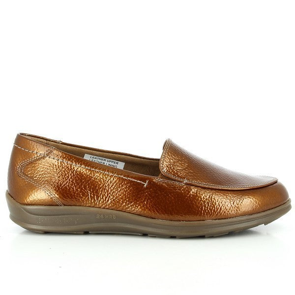 A pair of 24 Hrs 23140 Brown Loafers featuring a rich brown leather upper with a classic round toe design. These women’s loafers include a comfortable 2 cm heel-platform and a leather lining for added comfort. The synthetic sole ensures durability. Made in Spain, they exemplify 24 Hrs' commitment to elegant, high-quality footwear.