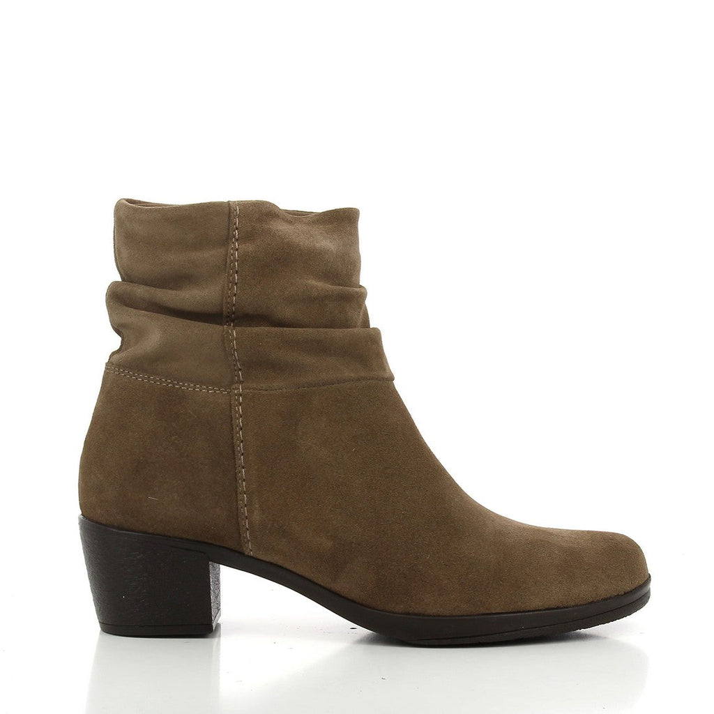 A side view of the 24HRS 24192 Tan Ankle Boots, showcasing the smooth tan leather upper and the boot’s clean, classic lines. The image highlights the rounded toe and the 4 cm heel, giving a clear perspective of the boot's elegant and versatile design.