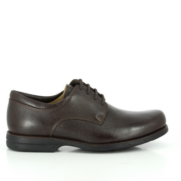 A sleek side profile of the Anatomic Niteroi Brown Oxford Shoes, showcasing the smooth, full-grain leather upper and classic oxford design with a round toe.