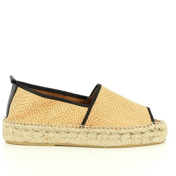 A close-up image of Calzanor 95044RPO Orange Peep-Toe Espadrilles, showcasing the vibrant orange leather upper, elegant round toe design, and handcrafted detailing. The espadrilles feature a 3cm heel-platform, highlighting their stylish yet comfortable look. The high-quality craftsmanship and eco-friendly materials, including a synthetic sole and yute insole, reflect the brand's commitment to sustainability. These women's espadrilles are a perfect blend of fashion and functionality.