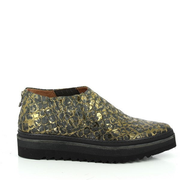 A side view of the Forte GS6420 bronze sneakers showcasing the elegant croc print leather upper, sleek silhouette, and minimalistic design. The black sole contrasts beautifully with the metallic finish.