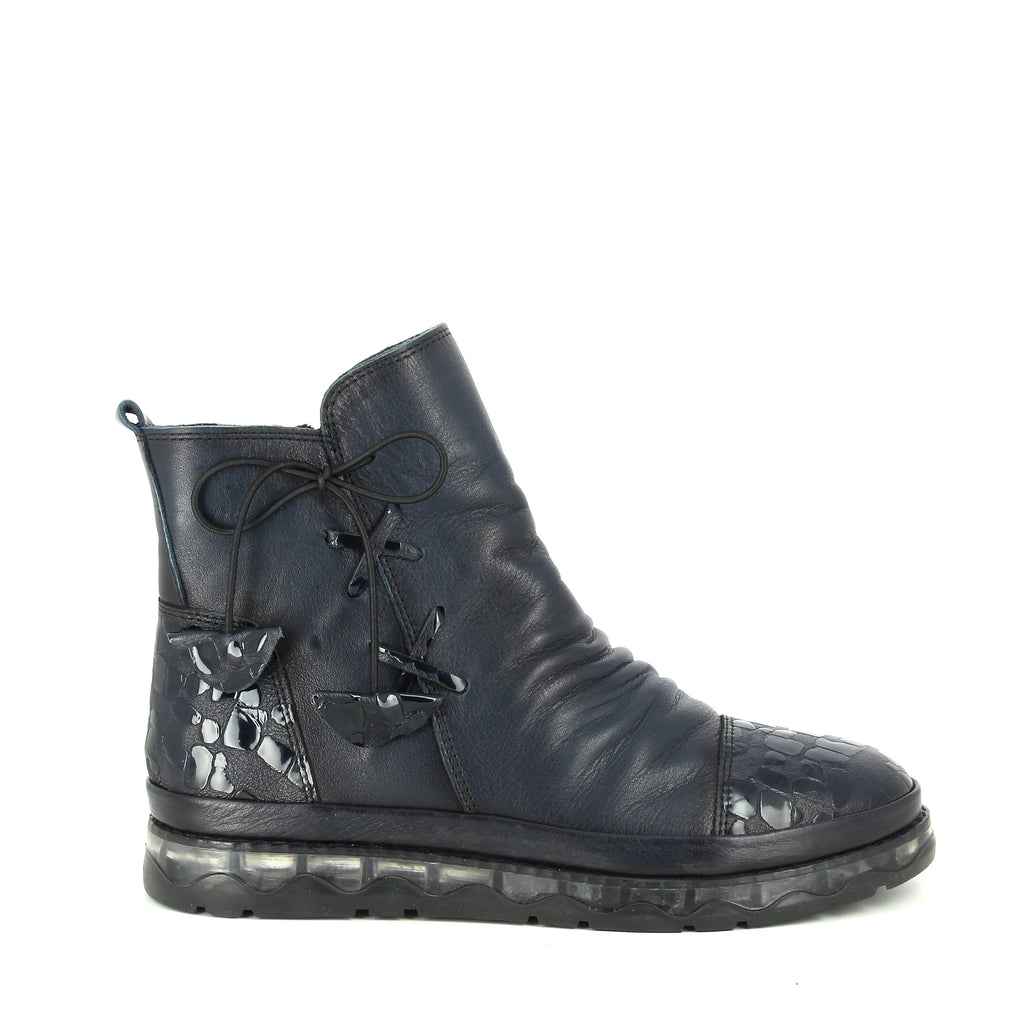 Marco Dalessi PETAL BLACK