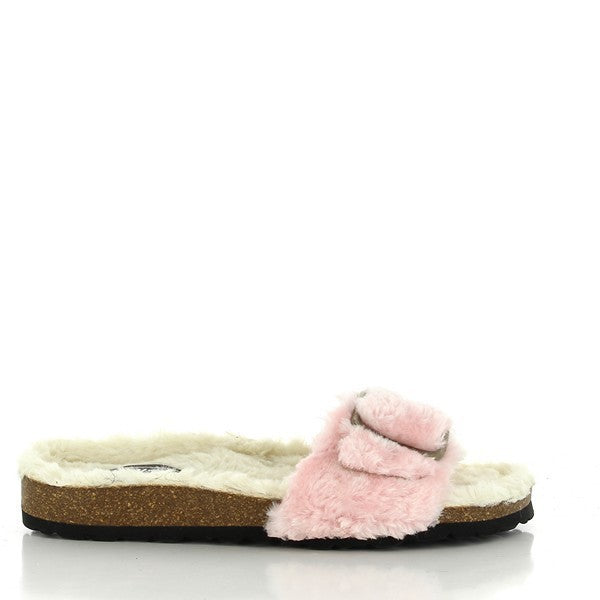 Immerse yourself in luxury with a captivating close-up of Plakton's 101018 Pink Slide. The image showcases the plush pink and white fur lining, exuding warmth and elegance. The golden buckle detail adds a touch of sophistication, complementing the chic suede upper. Crafted with precision in Spain, these slides epitomize comfort and style, promising to elevate any ensemble with effortless charm.