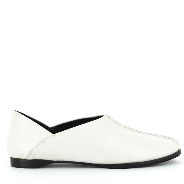 Yuko Imanishi 701048 WHITE