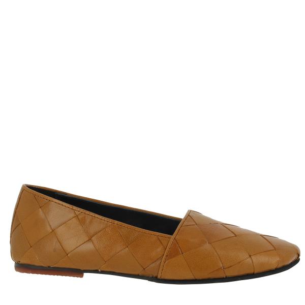 Yuko Imanishi 731088 BROWN