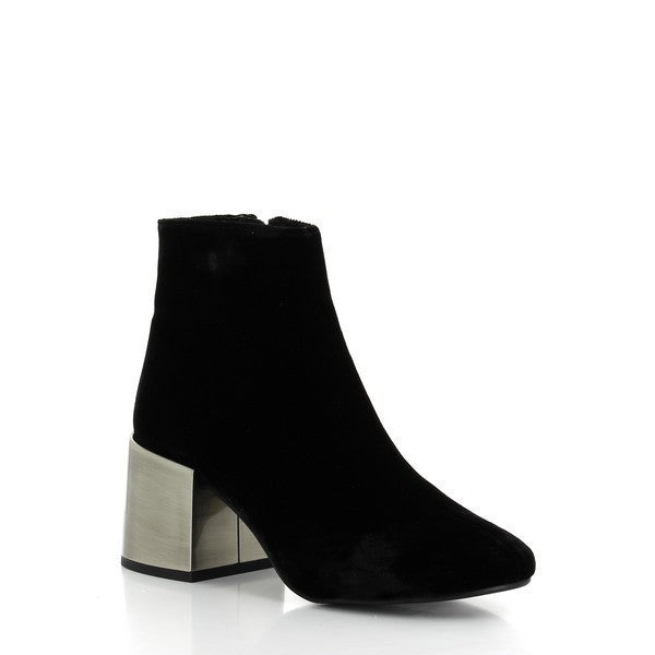 Lokas 4758 BLACK